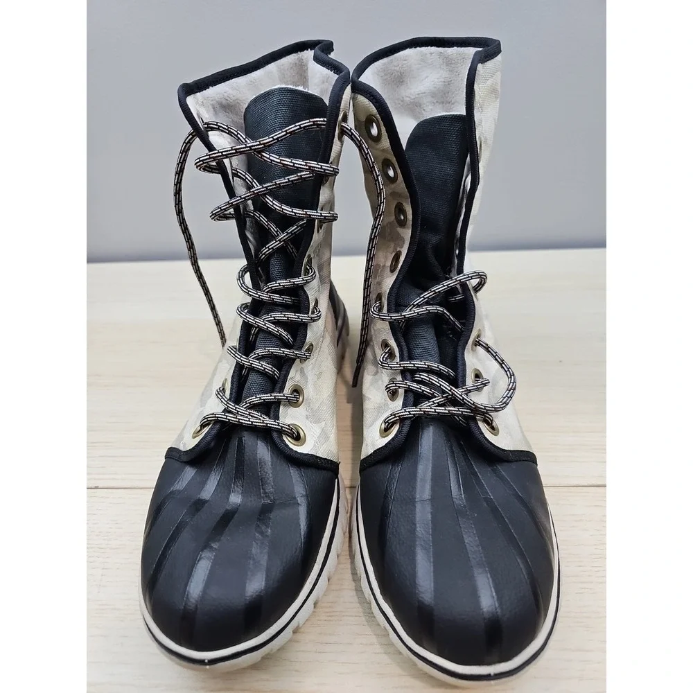 Sorel Winter Snow Boots Camo Womens Size 10.5‎ NL2361-125 White Black Waterproof
